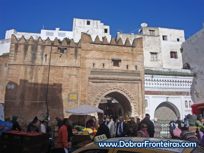 Porta da cidade velha de Tétouan, Marrocos