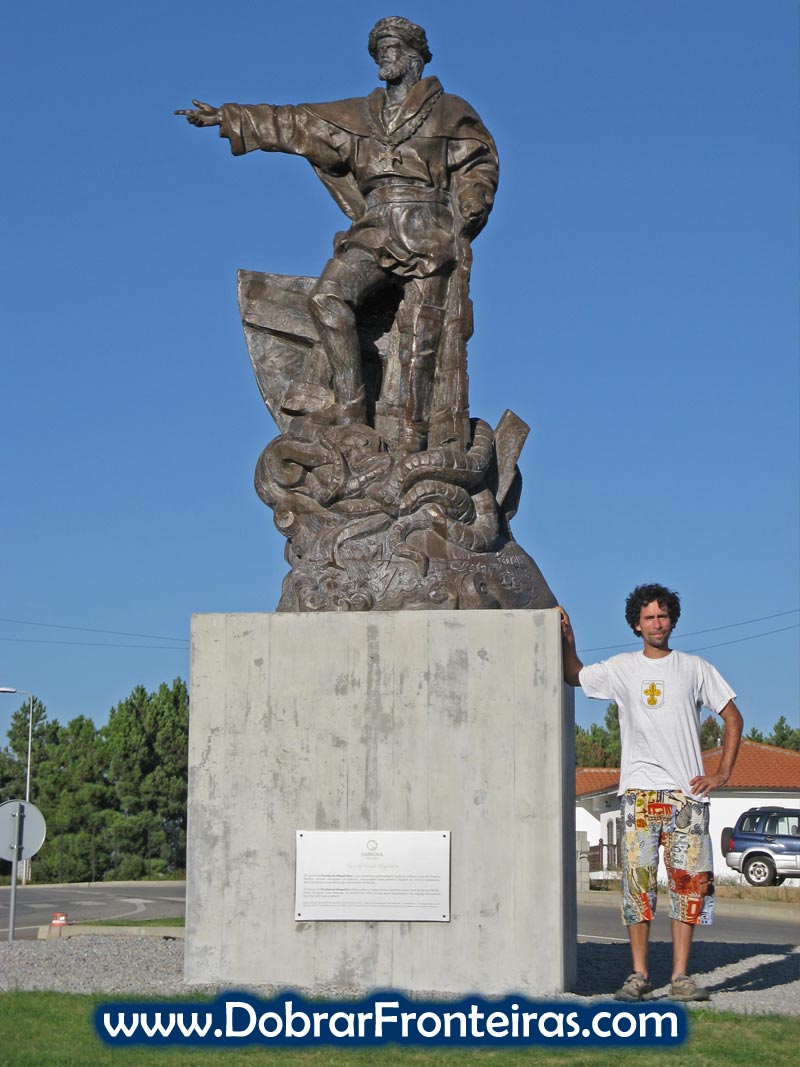 Estátua de Fernão de Magalhães em Sabrosa