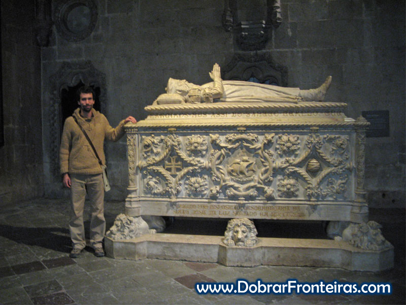 Túmulo de Vasco da Gama no mosteiro dos Jerónimos em Lisboa