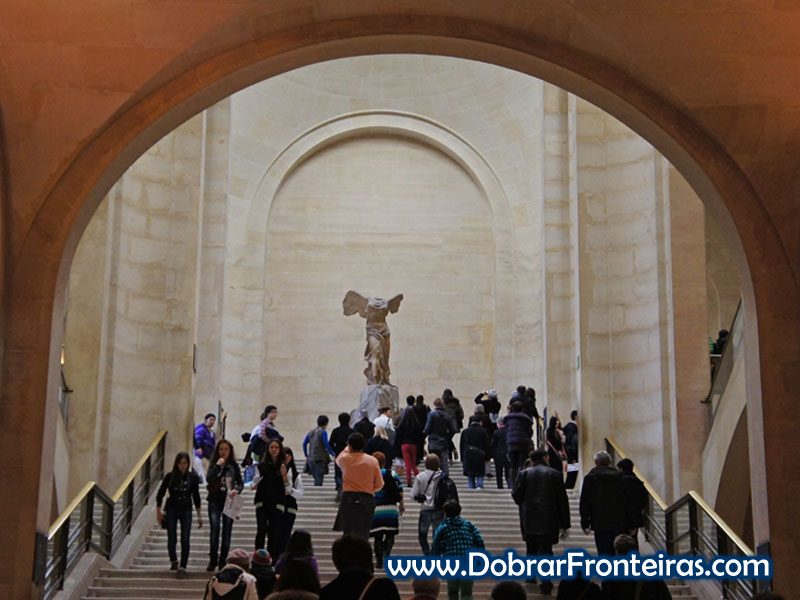 Vitória de Samotrácia - Louvre