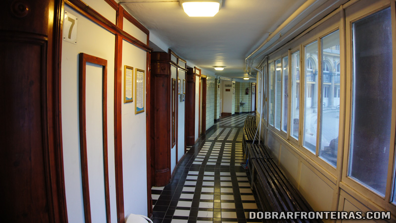 Cabinas individuais nas piscinas de Széchenyi