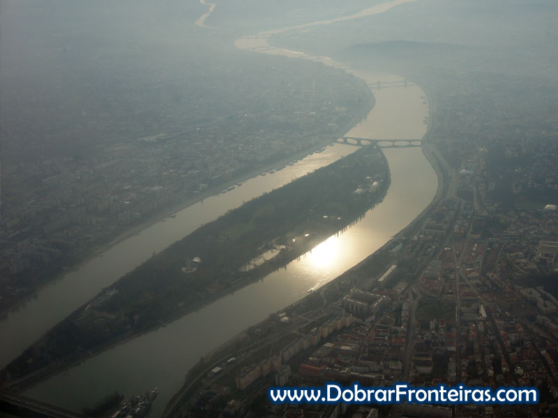 Rio Danúbio em Budapeste, visto do avião