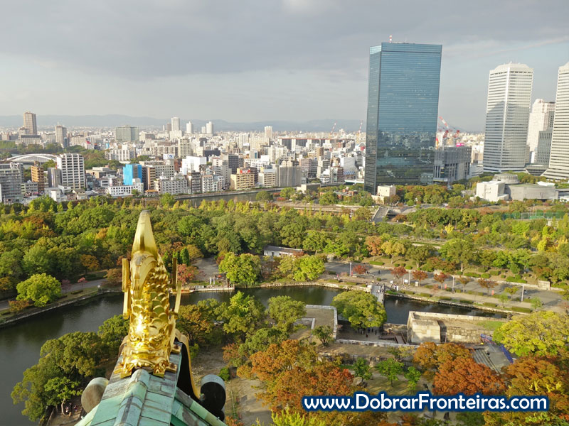 Cidade de Osaka vista a partir do topo do castelo