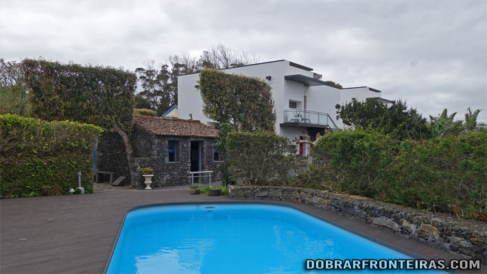Piscina na Quinta da Santana, Ilha de São Miguel