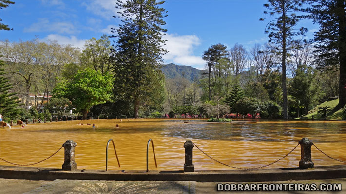 Tanque termal do parque Terra Nostra, Furnas, Açores