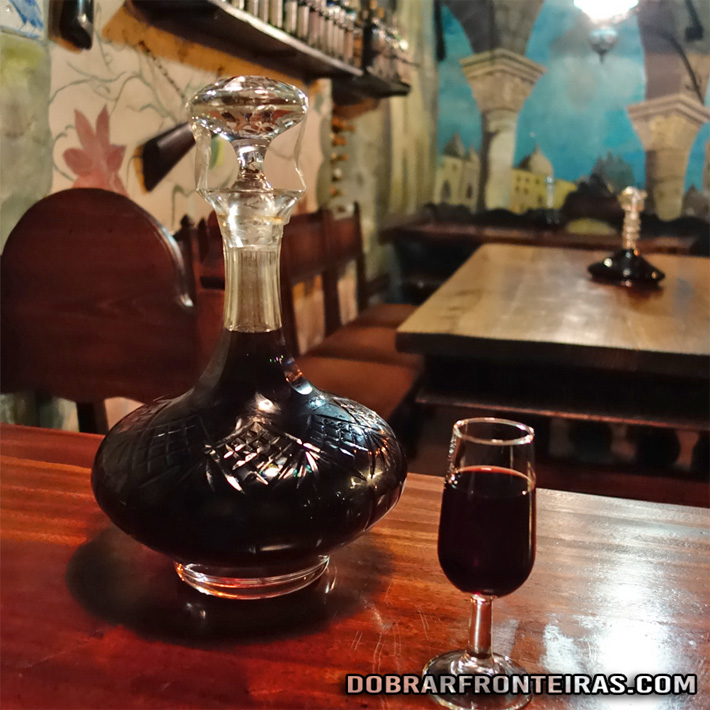 Ginja de Óbidos no bar Ibn Errik Rex