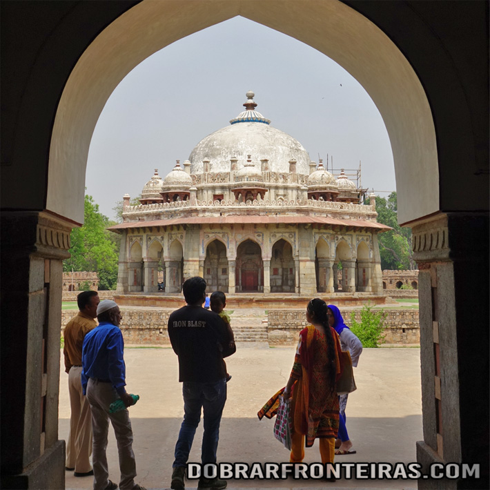 Mausoléu de Isa Khan em Deli, Índia