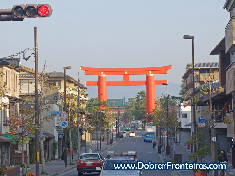 Rua de Quioto ao amanhecer