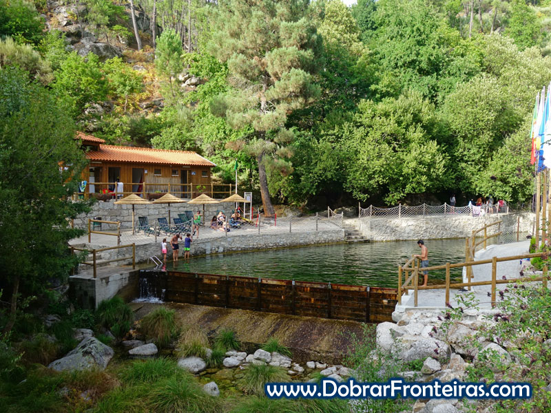 Praia fluvial de Lapa dos Dinheiros