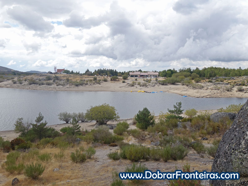 Praia fluvial do Vale do Rossim