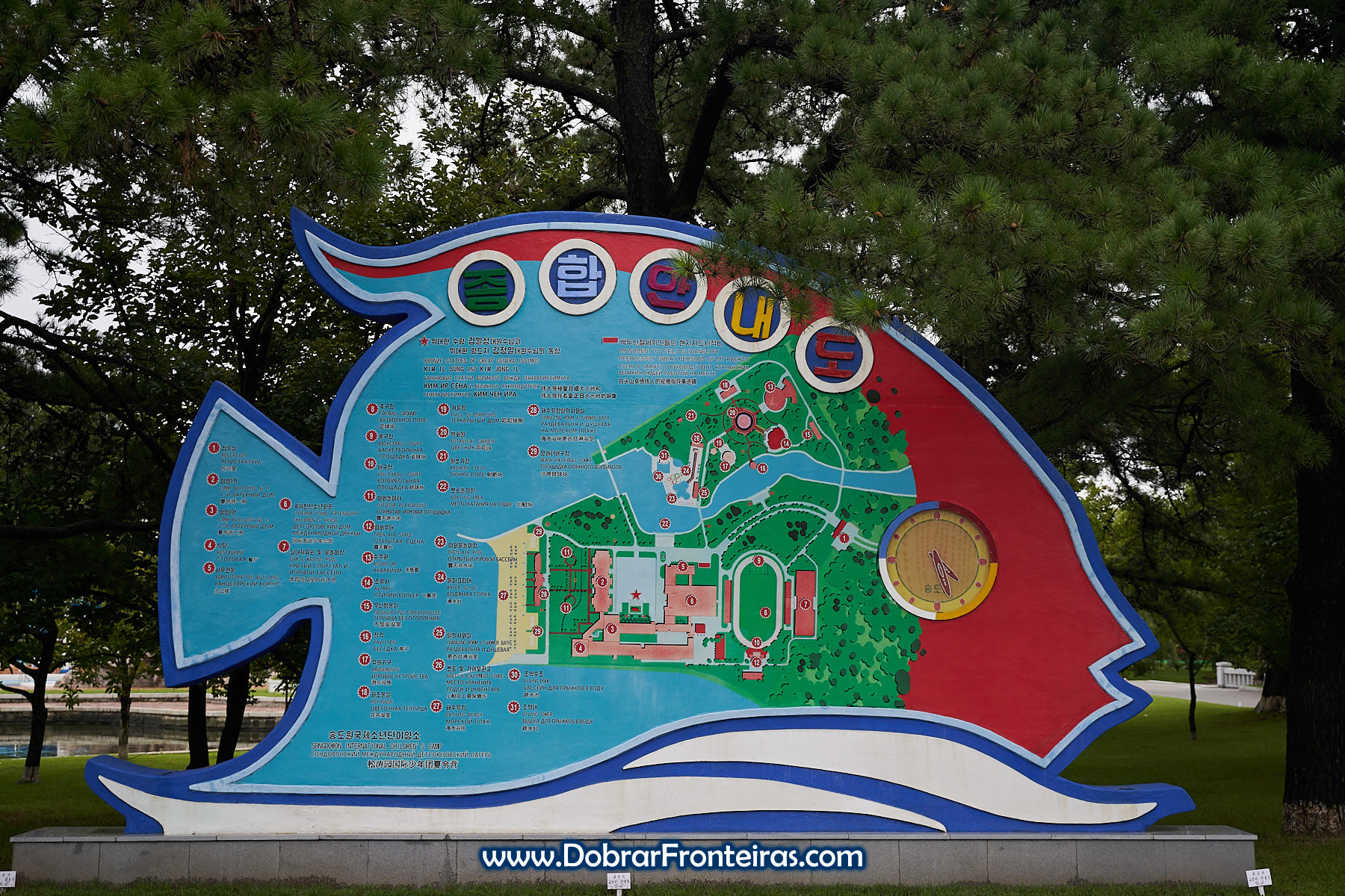 mapa em forma de peixe