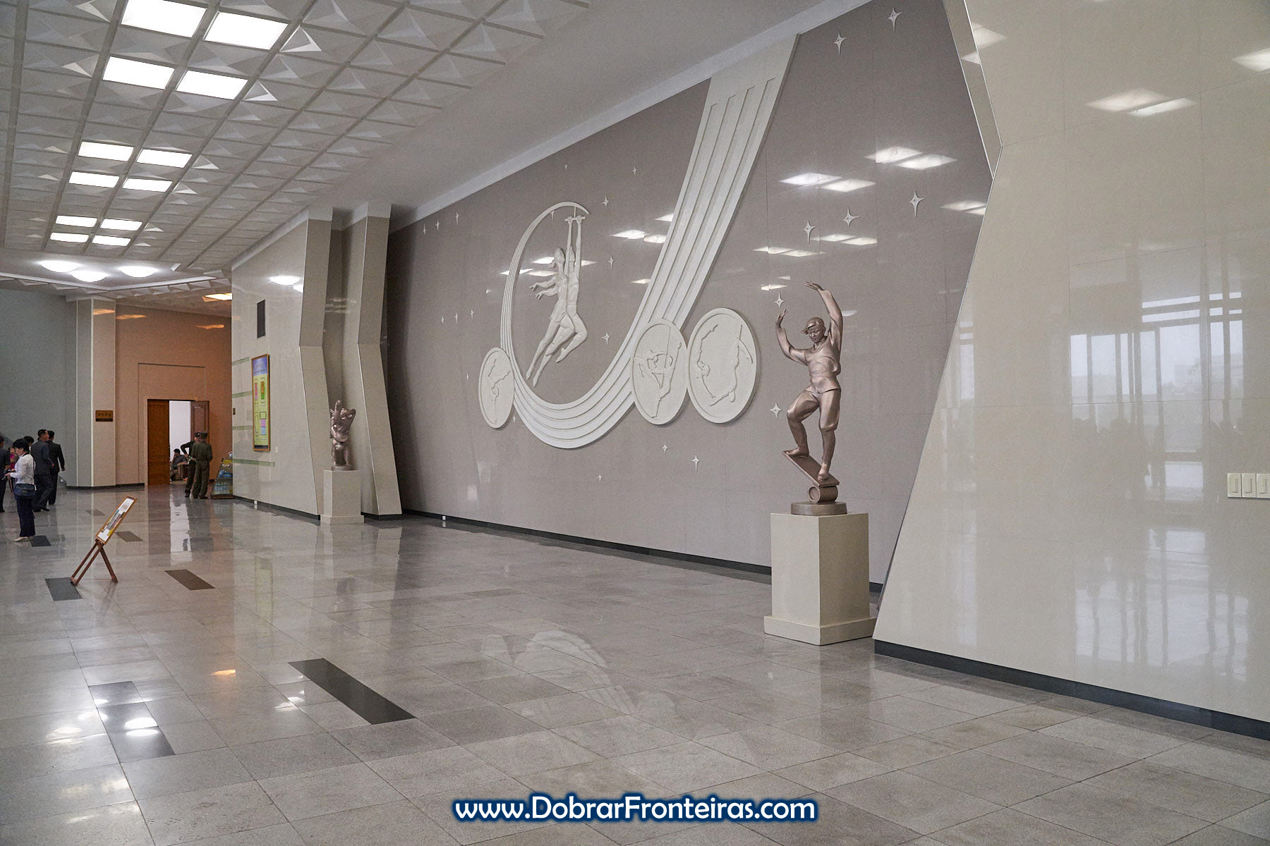 Hall no edifício do circo de Pyongyang