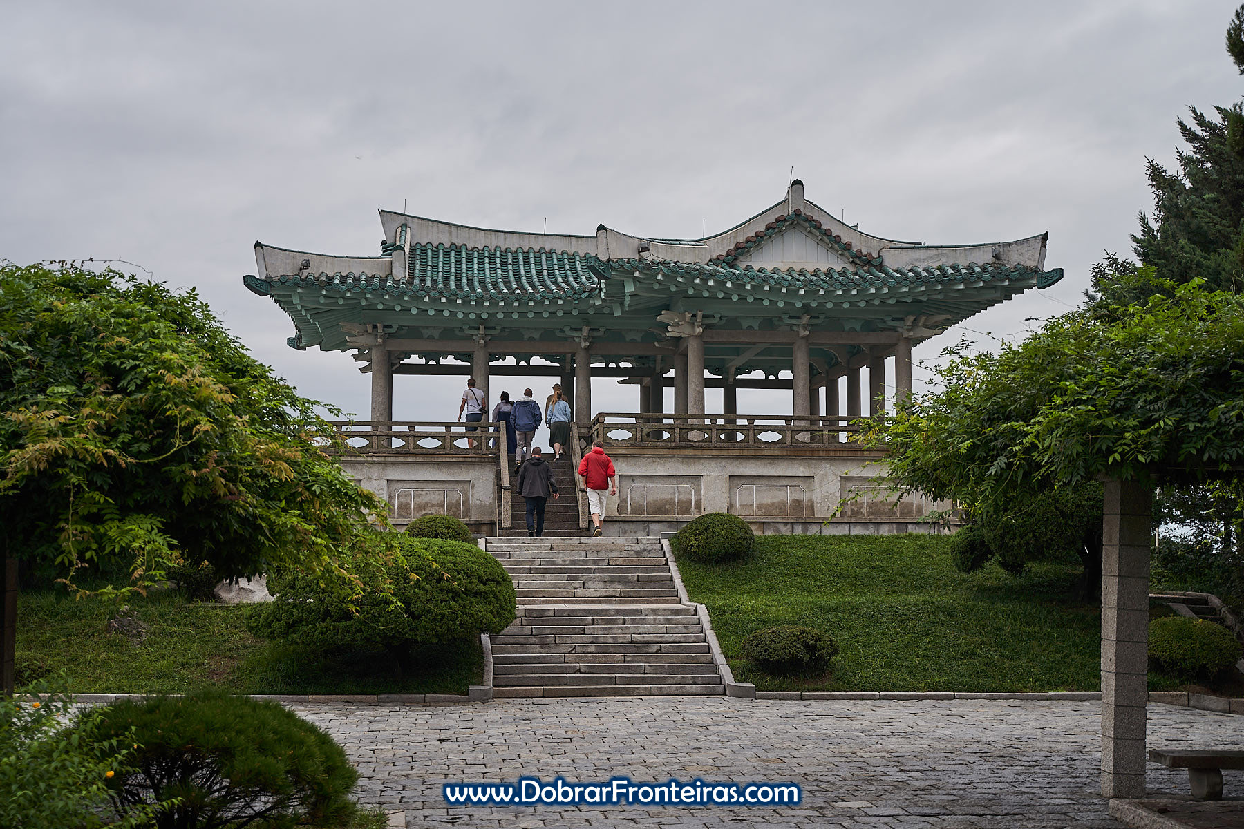 Miradouro para a cidade de Hamhung, Coreia do Norte