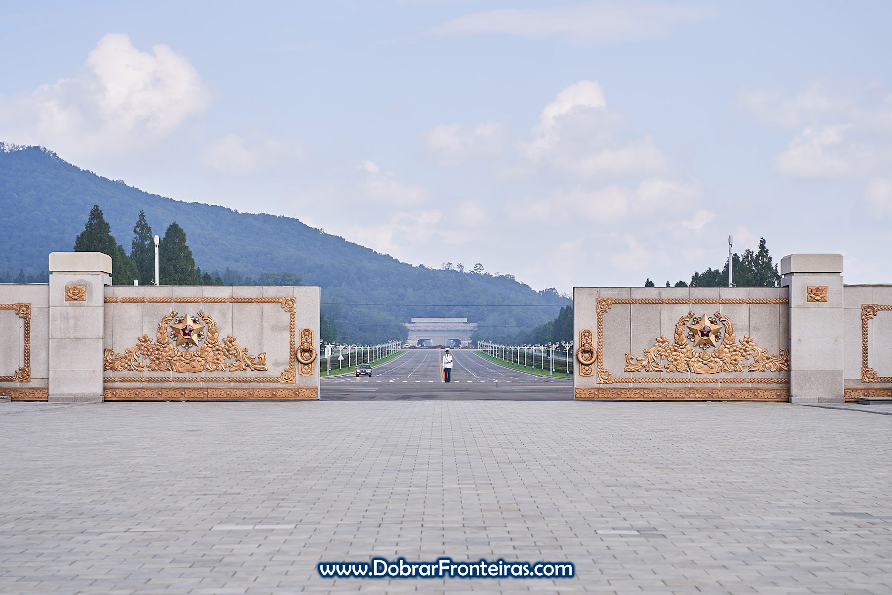 Portão de Kumsusan em Pyongayng