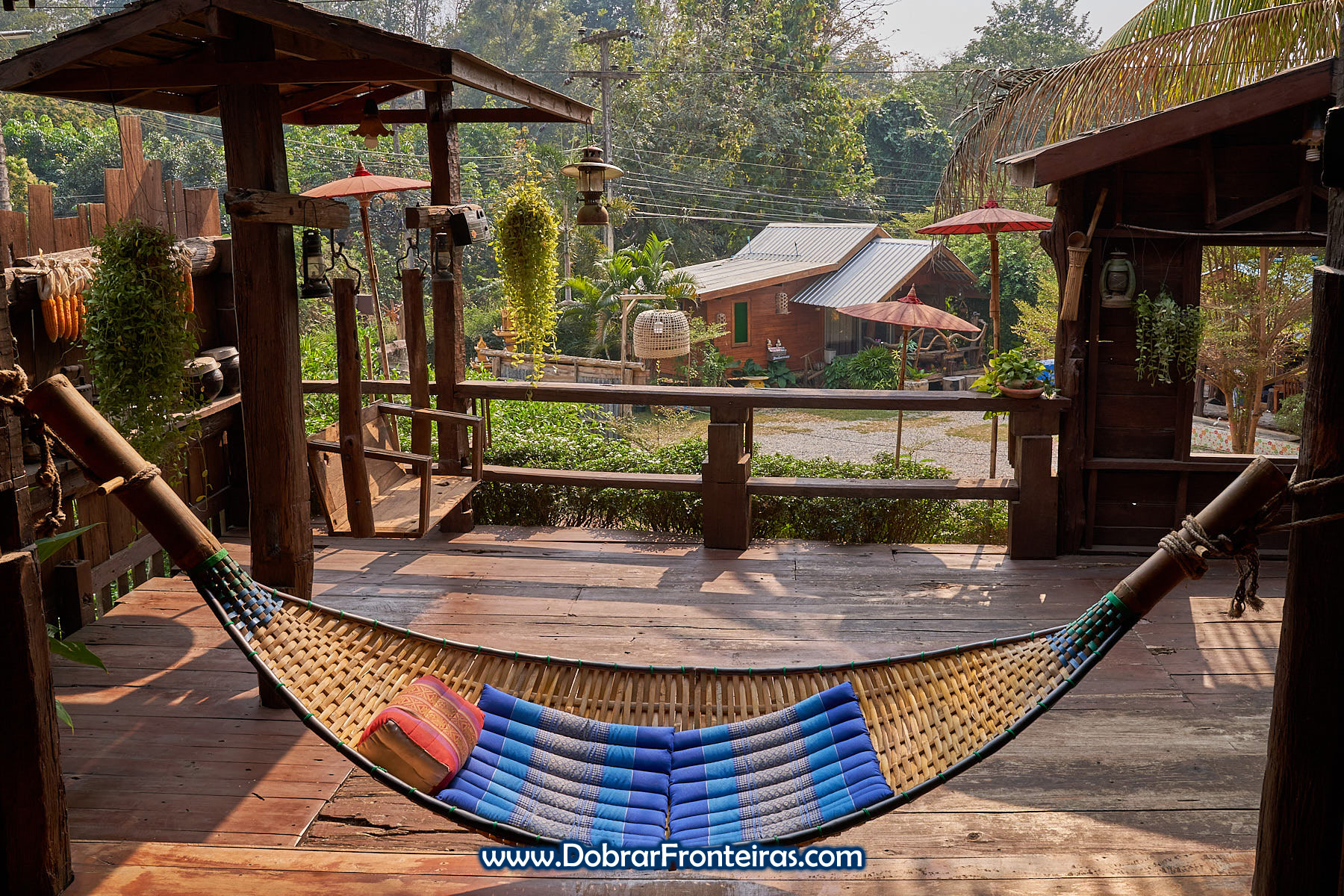 Cama de rede em bambu