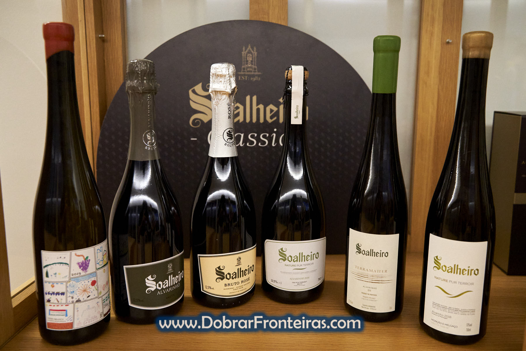 Garrafas de vinho verde alvarinho Soalheiro