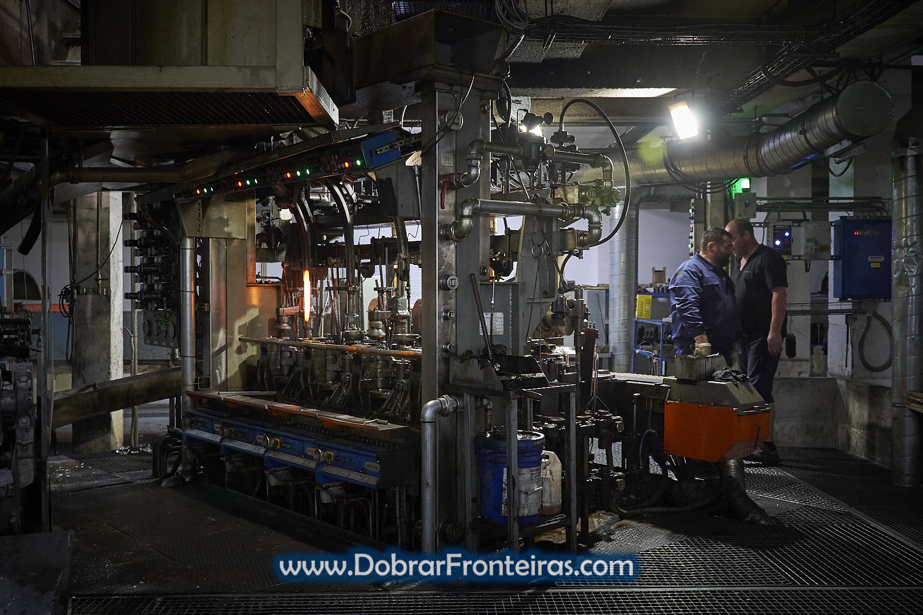 Máquina de fazer garrafas de vidro